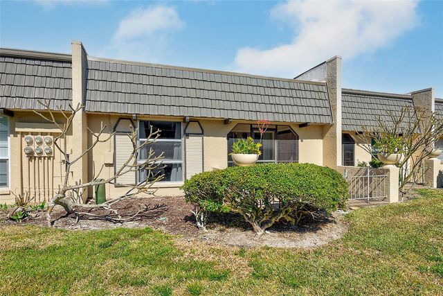 2105 CORDOVA GREEN 2105, Seminole, FL 33777