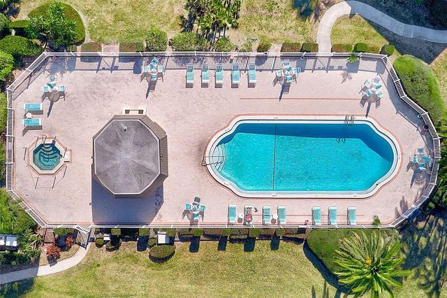 2105 CORDOVA GREEN 2105, Seminole, FL 33777