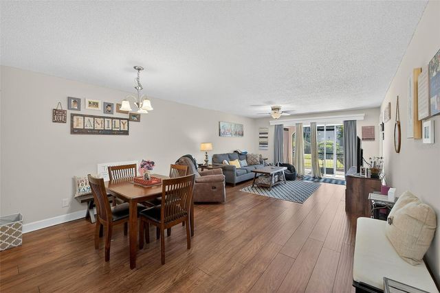 2105 CORDOVA GREEN 2105, Seminole, FL 33777