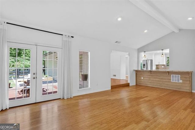 755 E Hembree Crossing, Roswell, GA 30076