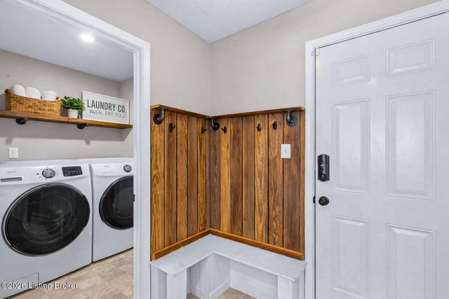 214 Garnette Ct, Mt Washington, KY 40047