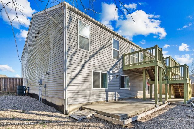 214 Garnette Ct, Mt Washington, KY 40047