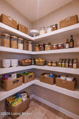 214 Garnette Ct, Mt Washington, KY 40047