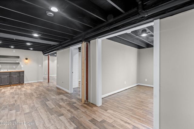 214 Garnette Ct, Mt Washington, KY 40047