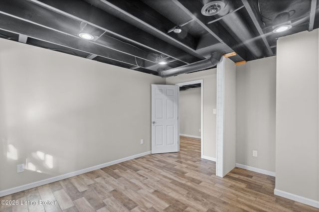 214 Garnette Ct, Mt Washington, KY 40047