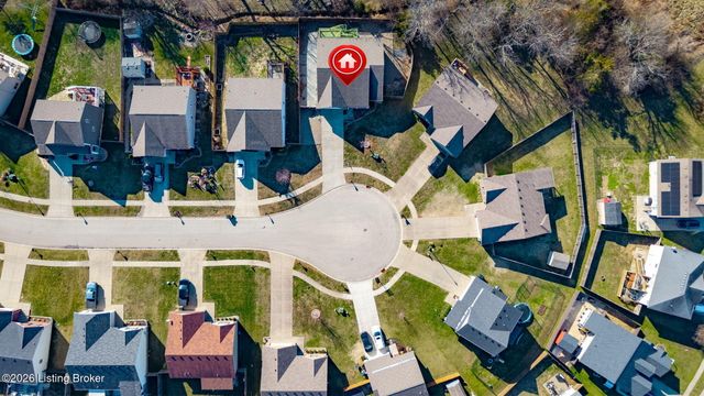 214 Garnette Ct, Mt Washington, KY 40047