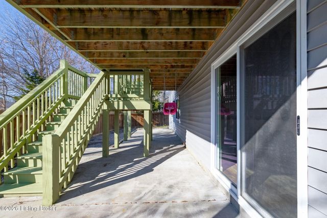 214 Garnette Ct, Mt Washington, KY 40047