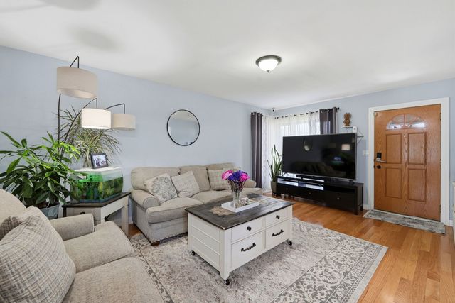4656 25th Avenue, Schiller Park, IL 60176