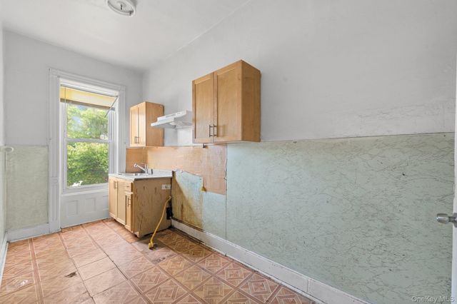 367 Quincy Street, Brooklyn, NY 11216