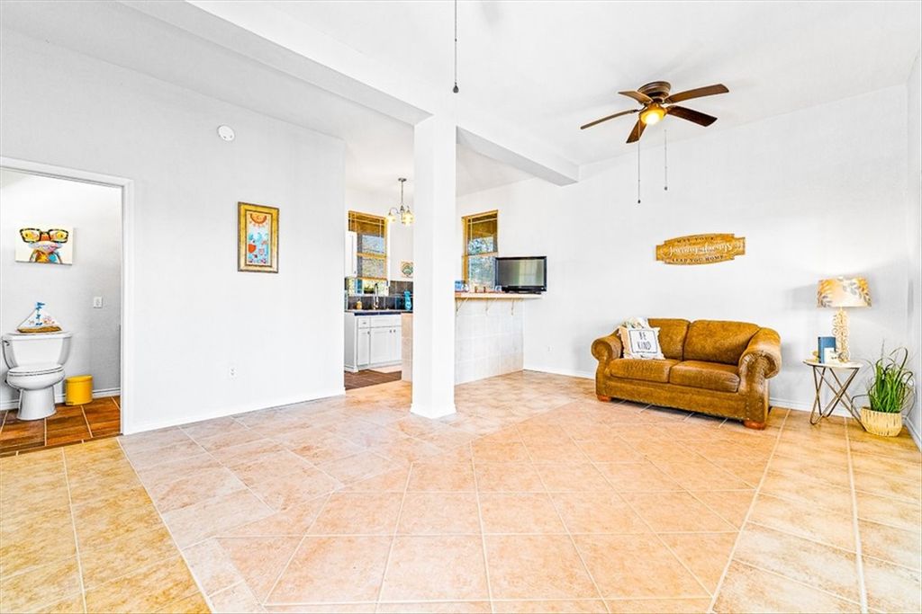 128 Saint Charles W, Rockport, TX 78382 — photo 3