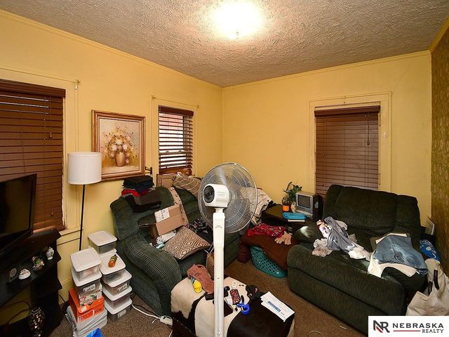 3188 Stone Avenue, Omaha, NE 68111