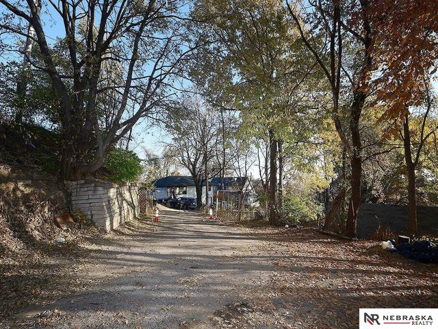 3188 Stone Avenue, Omaha, NE 68111