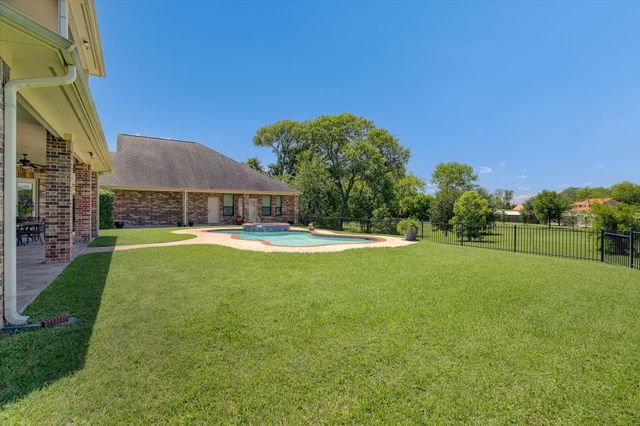 2835 Palmetto Bend, Richmond, TX 77406