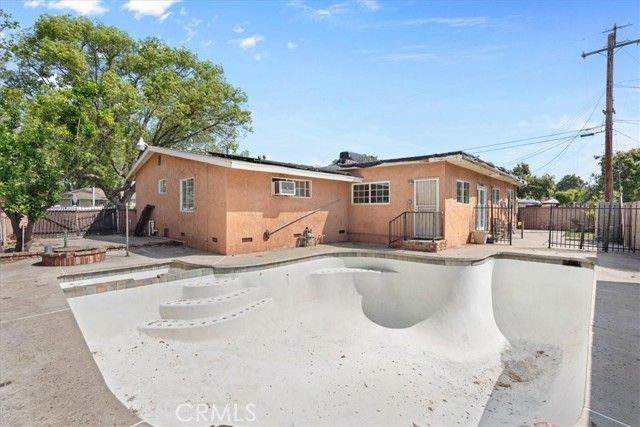 554 W Verness, Covina, CA 91723