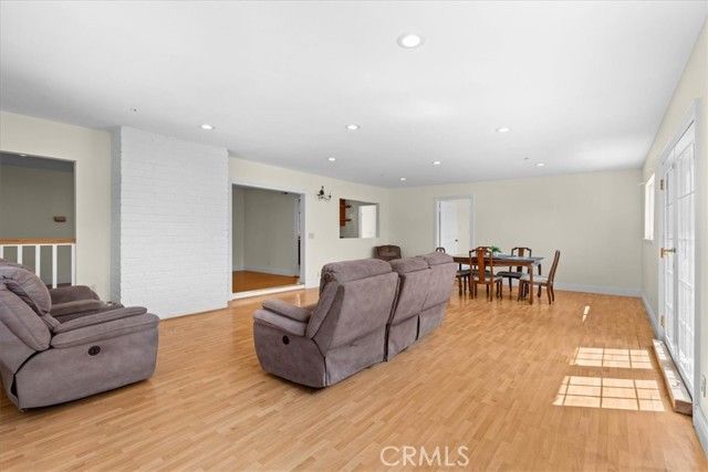 554 W Verness, Covina, CA 91723