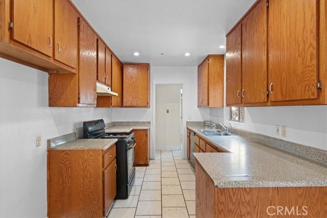 554 W Verness, Covina, CA 91723