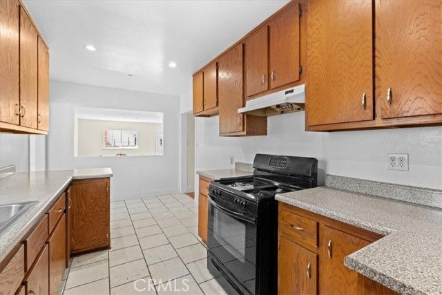 554 W Verness, Covina, CA 91723