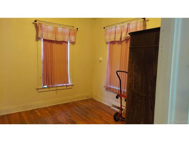 4583 Newton St, Denver, CO 80211