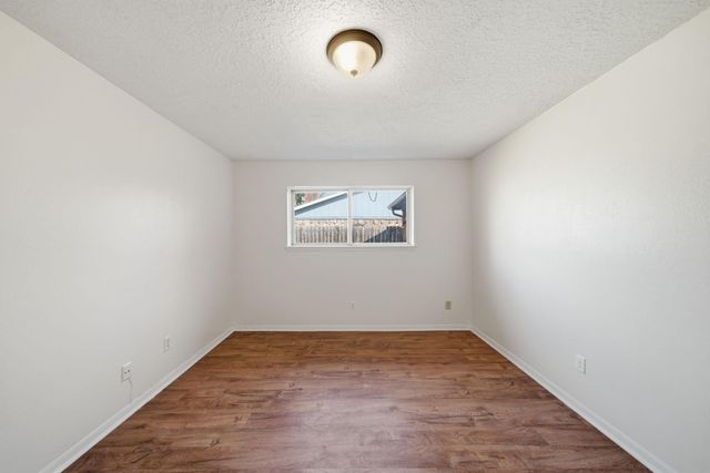 122 White Cedar Street, Houston, TX 77015