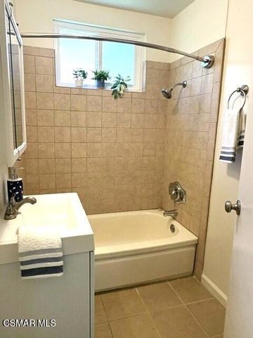 2542 Sirius Street, Thousand Oaks, CA 91360
