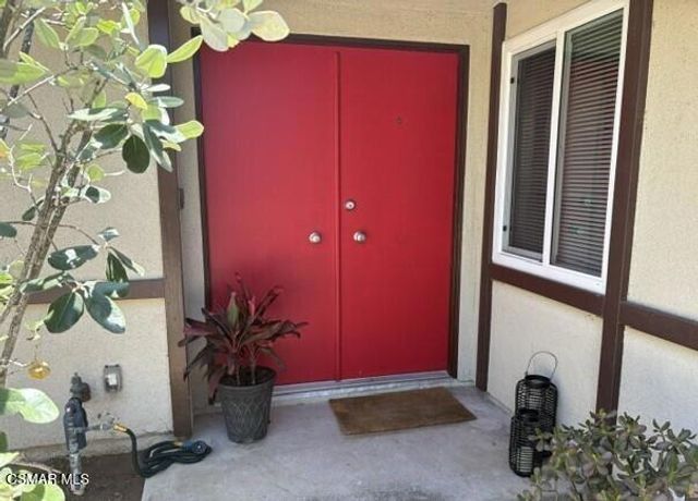 2542 Sirius Street, Thousand Oaks, CA 91360