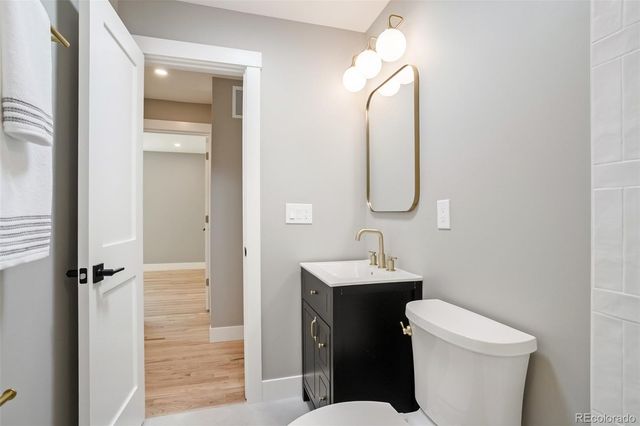 2323 N Niagara Street, Denver, CO 80207