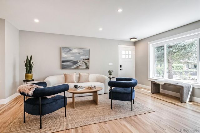 2323 N Niagara Street, Denver, CO 80207