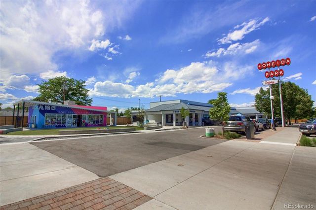 2323 N Niagara Street, Denver, CO 80207