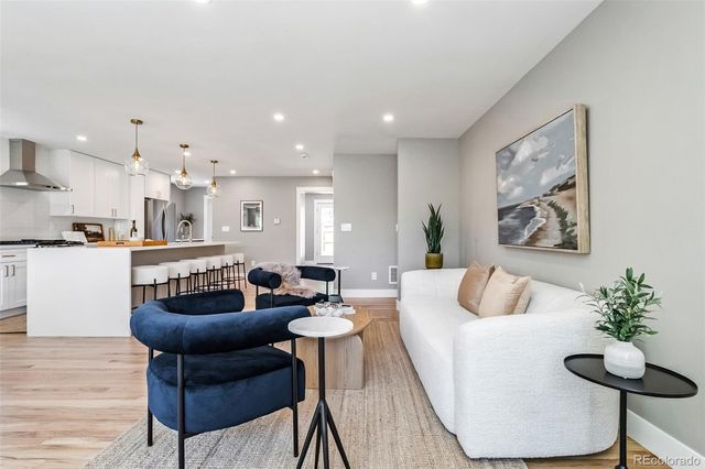 2323 N Niagara Street, Denver, CO 80207
