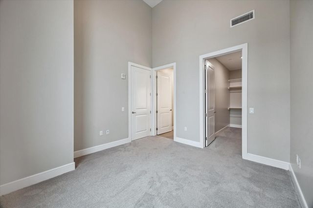9757 Katy Freeway 2014, Houston, TX 77024