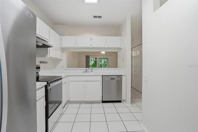 12367 BERKELEY SQUARE DRIVE, Tampa, FL 33626