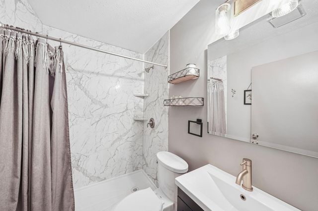 2790 Marks Road, Valley City, OH 44280