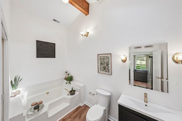 2790 Marks Road, Valley City, OH 44280