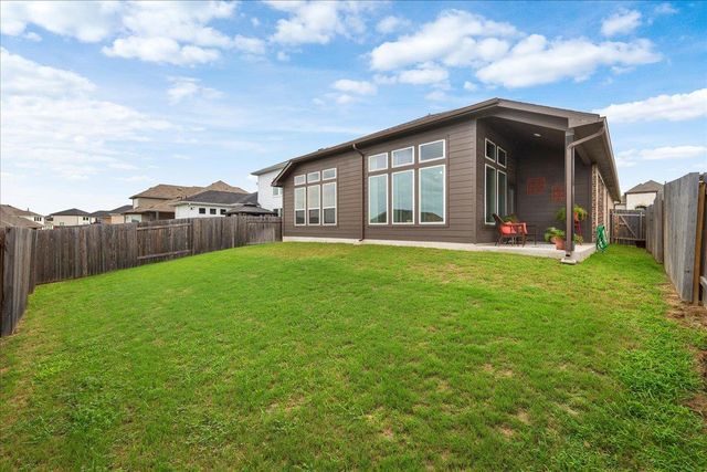 181 Durian LOOP, Buda, TX 78610