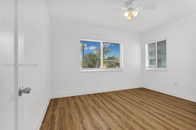 319 80th St 8, Miami Beach, FL 33141