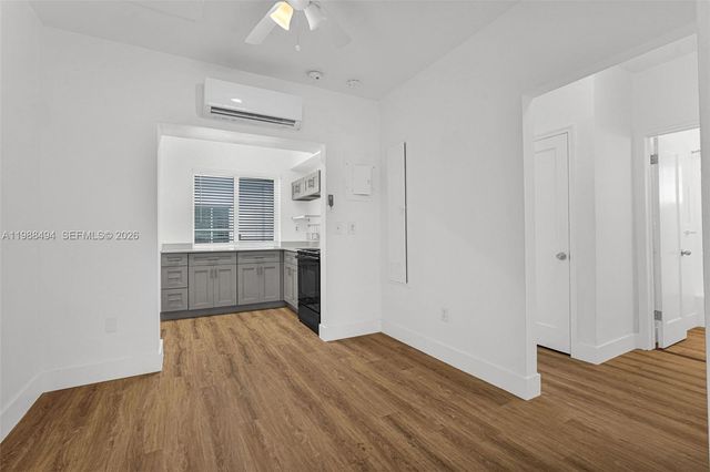 319 80th St 8, Miami Beach, FL 33141