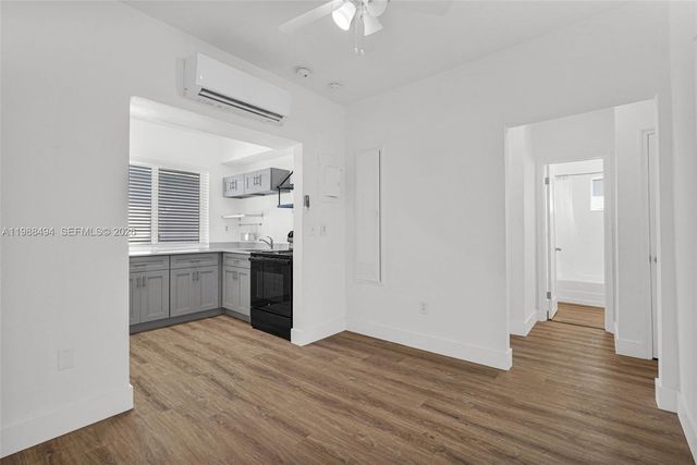 319 80th St 8, Miami Beach, FL 33141