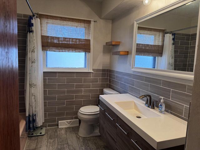 1623 17th AVENUE, Grafton, WI 53024