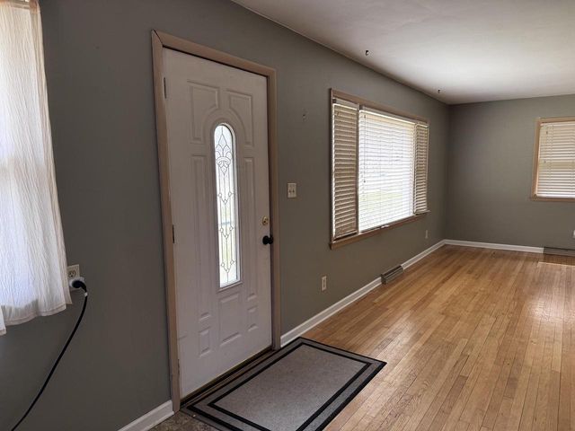 1623 17th AVENUE, Grafton, WI 53024