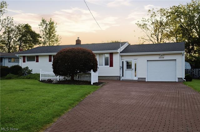 5049 Tam O Shanter Drive, Poland, OH 44514