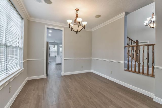 15 Shinyrock Place, The Woodlands, TX 77381