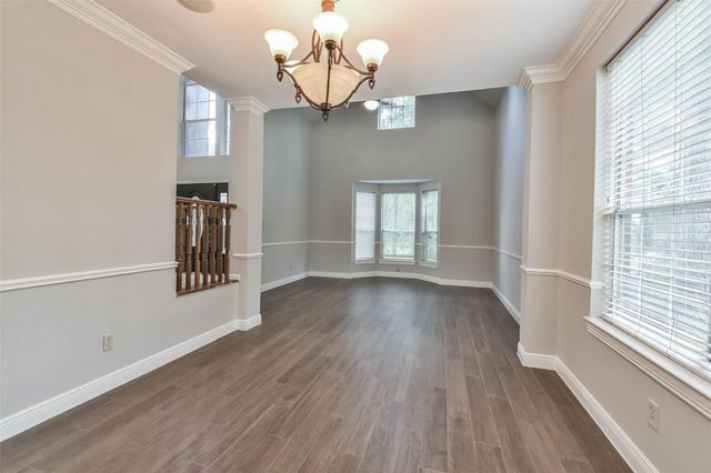 15 Shinyrock Place, The Woodlands, TX 77381