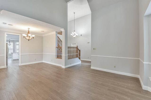 15 Shinyrock Place, The Woodlands, TX 77381