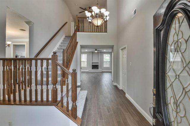 15 Shinyrock Place, The Woodlands, TX 77381