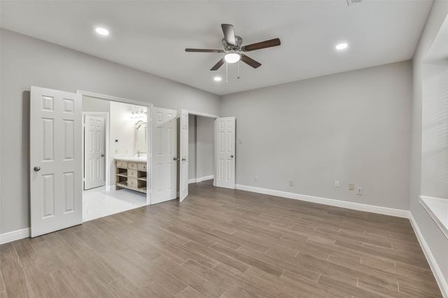 15 Shinyrock Place, The Woodlands, TX 77381