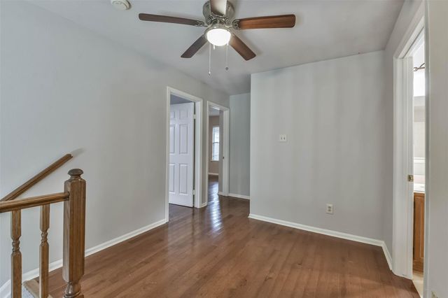 15 Shinyrock Place, The Woodlands, TX 77381