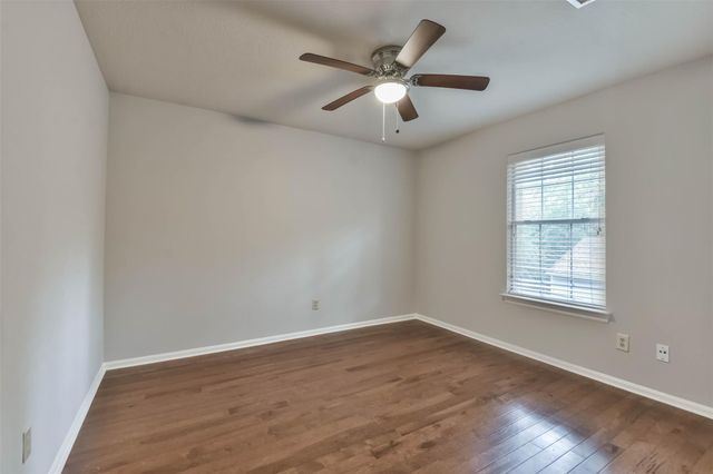 15 Shinyrock Place, The Woodlands, TX 77381
