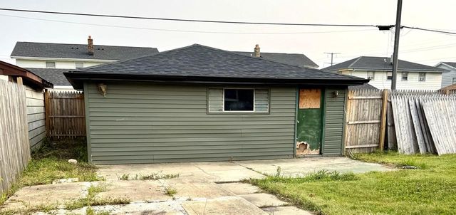 6655 W Brentwood AVENUE, Milwaukee, WI 53223