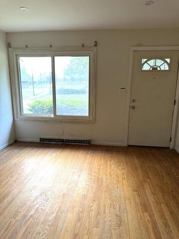 6655 W Brentwood AVENUE, Milwaukee, WI 53223