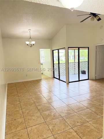 1021 Adams Ave 1021E, Homestead, FL 33034